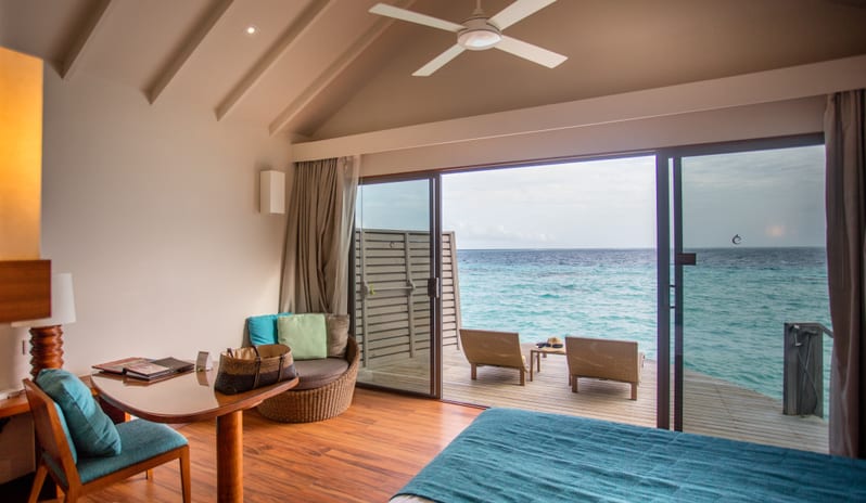 Centara Ras Fushi Resort & Spa-Deluxe Water Villa 2_6697